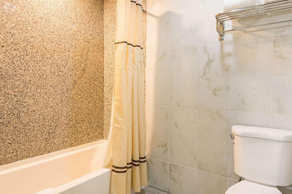 Room image 5