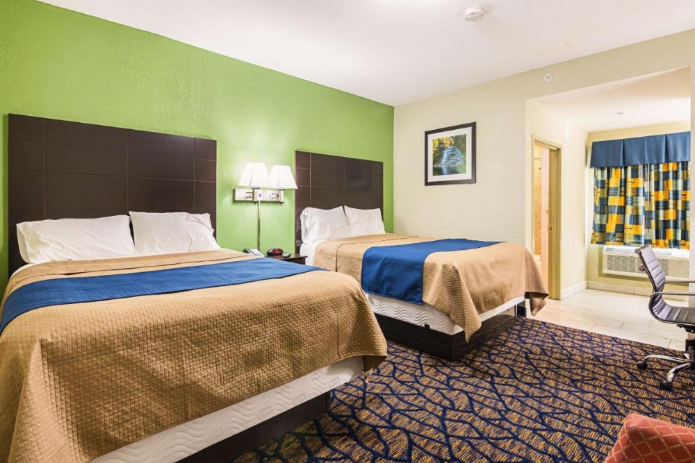 Room image 2
